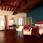 La Fermata Resort