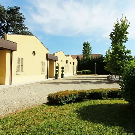 La Fermata 4*